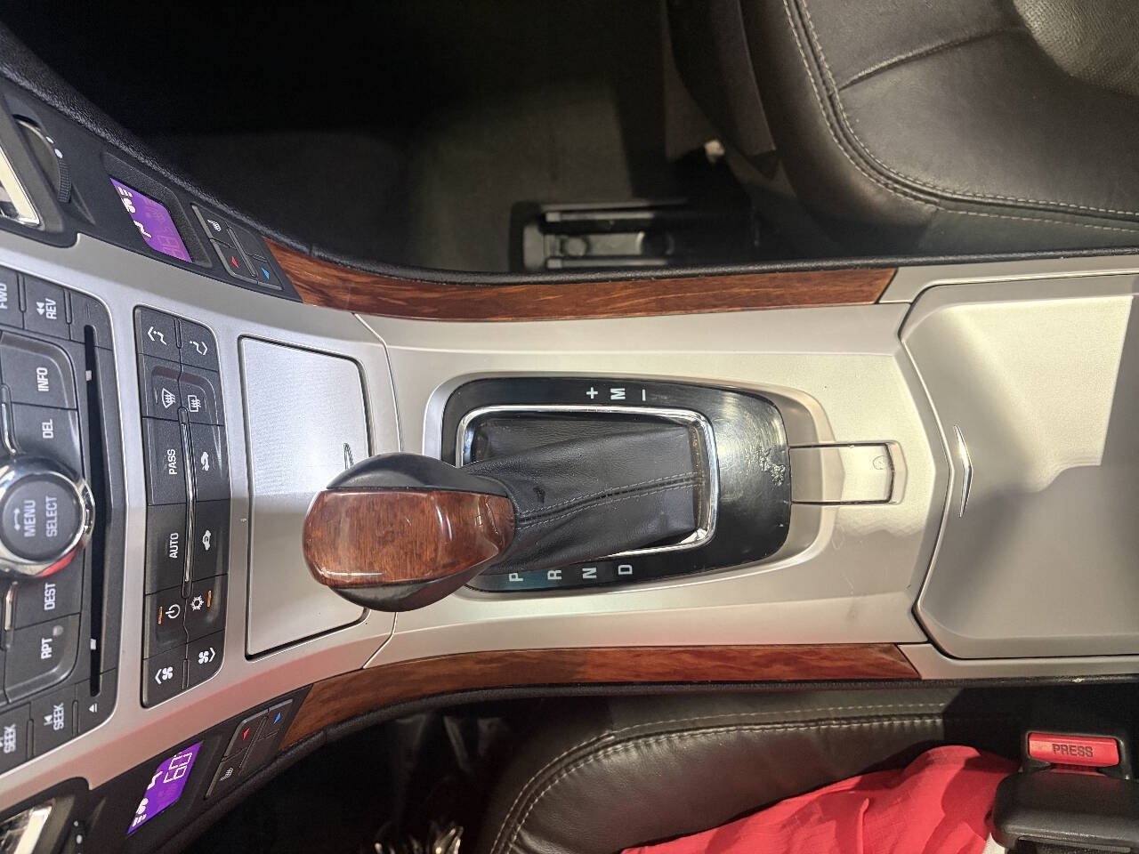 Used 2013 Cadillac CTS Luxury w/ Wood Trim Package AWD/4WD image 19