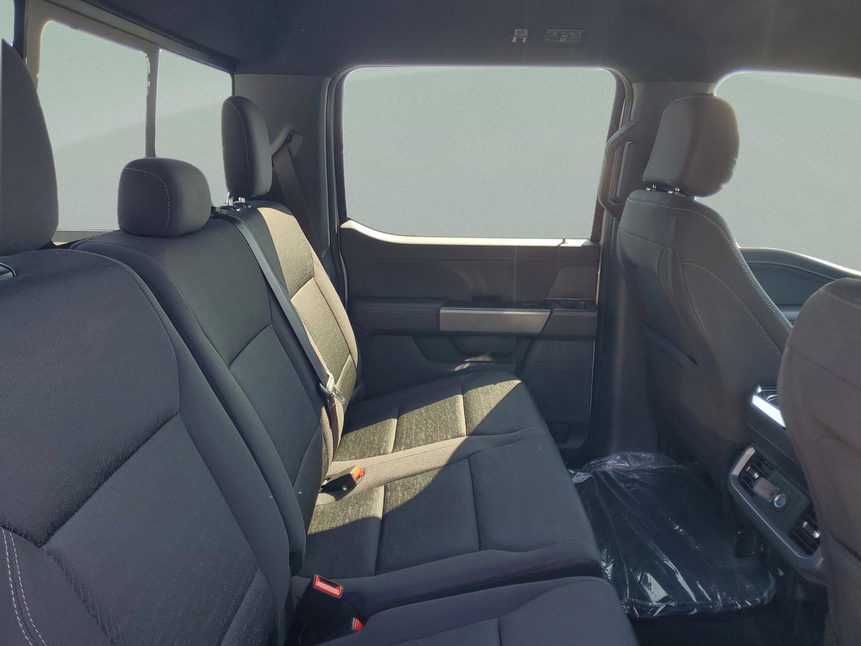 New 2025 Ford F150 XLT w/ Equipment Group 302A MID image 33