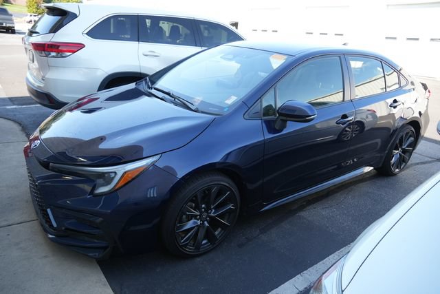 Used 2025 Toyota Corolla SE FWD image 8