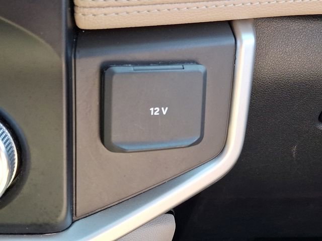 Used 2024 Ford Expedition Limited AWD/4WD image 30