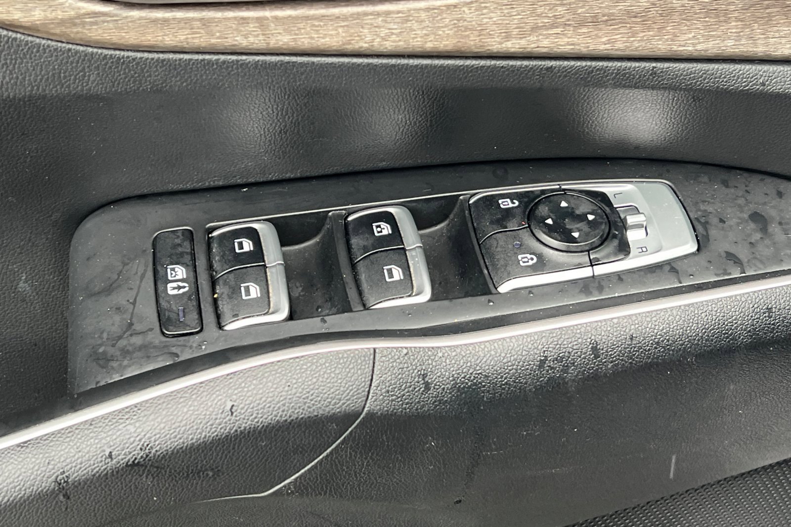 Used 2021 Kia Sorento EX w/ Panoramic Sunroof Package image 12