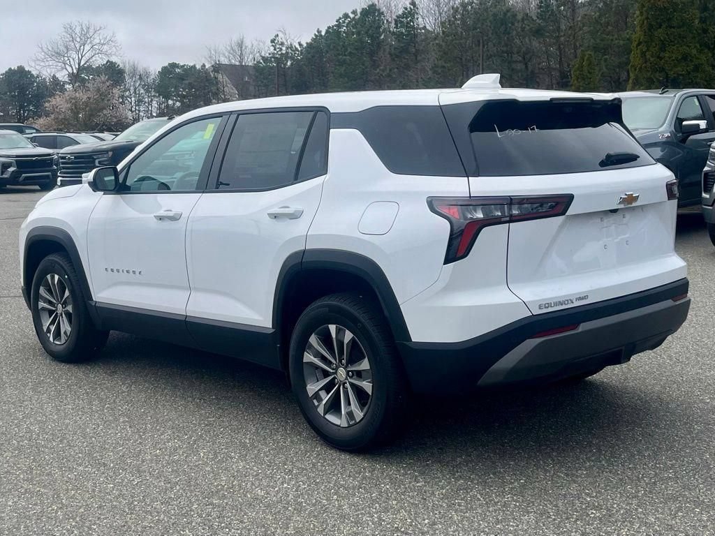 New 2026 Chevrolet Equinox LT w/ Safety and Technology Package AWD/4WD image 3
