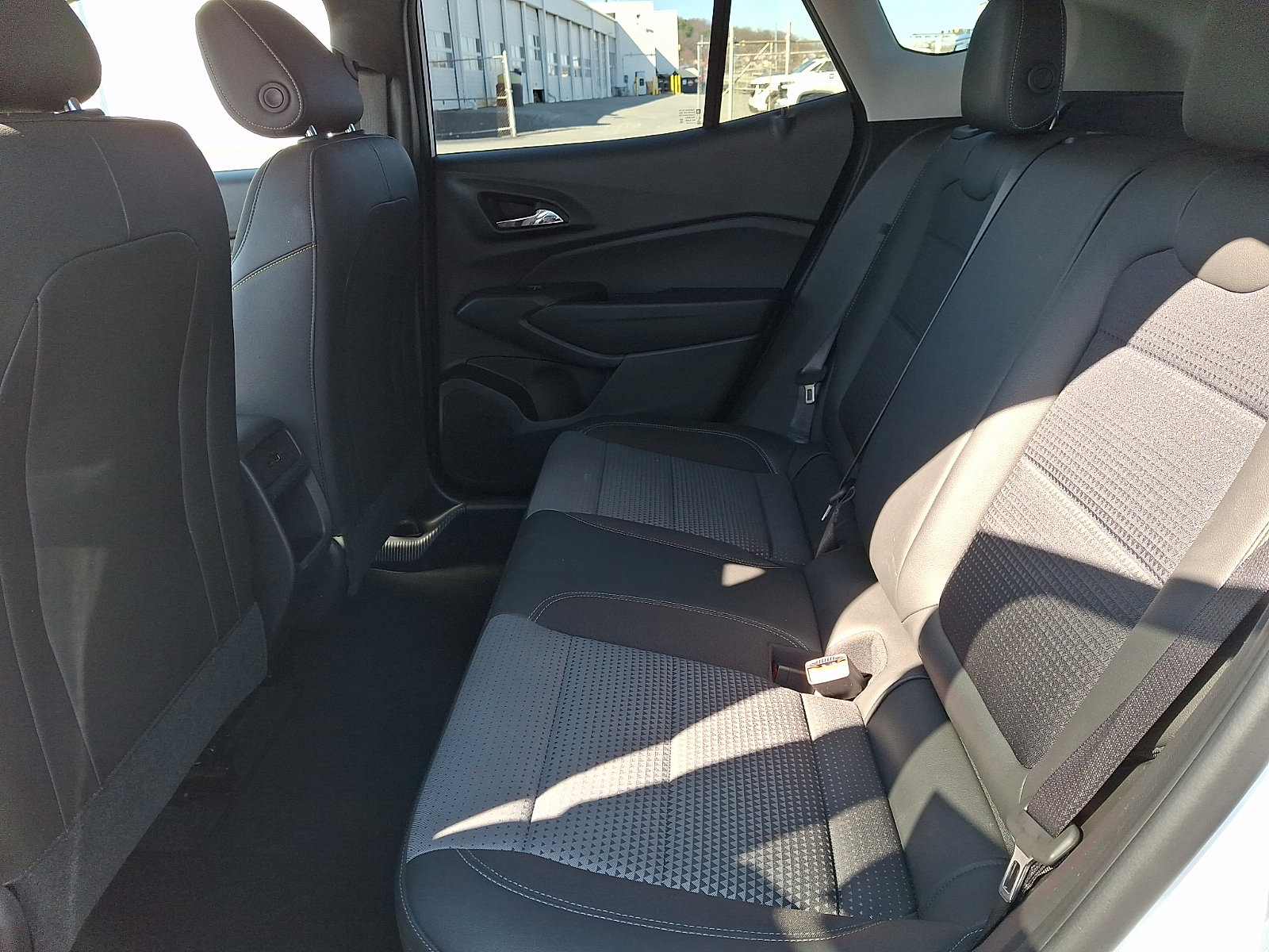 Certified 2025 Chevrolet Trax LT image 10