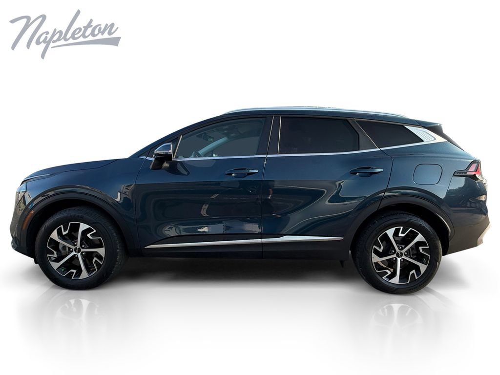 Used 2023 Kia Sportage EX AWD/4WD image 2