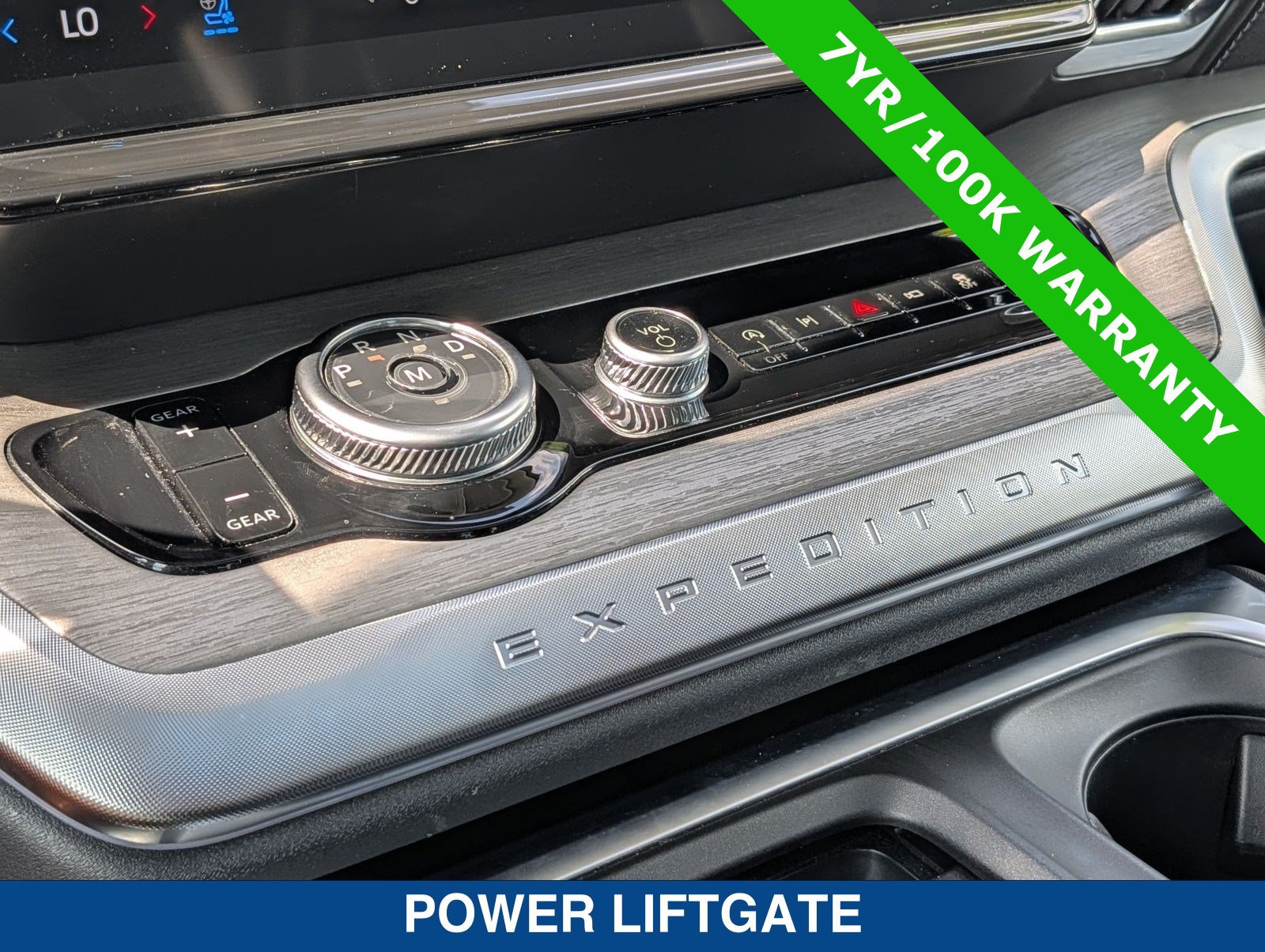 Certified 2025 Ford Expedition Max Platinum w/ Driver's Package AWD/4WD image 35