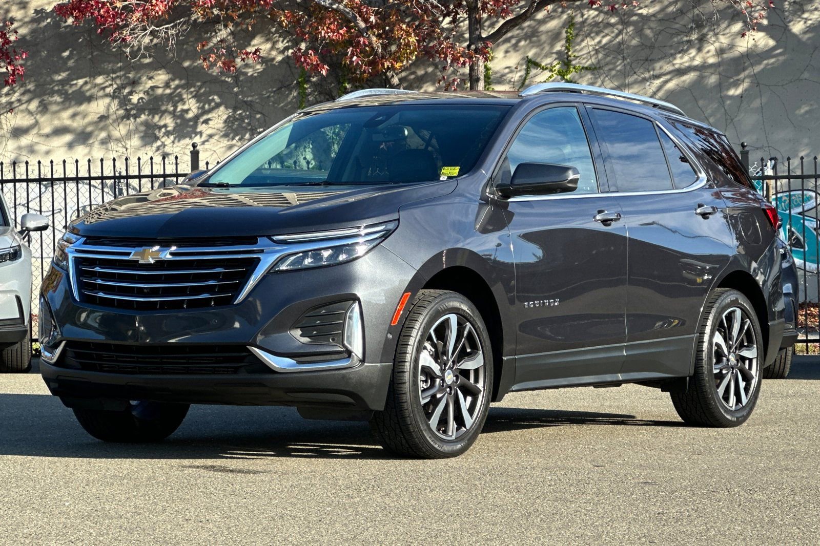 Used 2022 Chevrolet Equinox Premier image 9