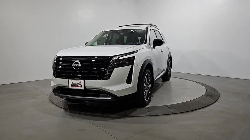 New 2026 Nissan Pathfinder Platinum AWD/4WD image 1