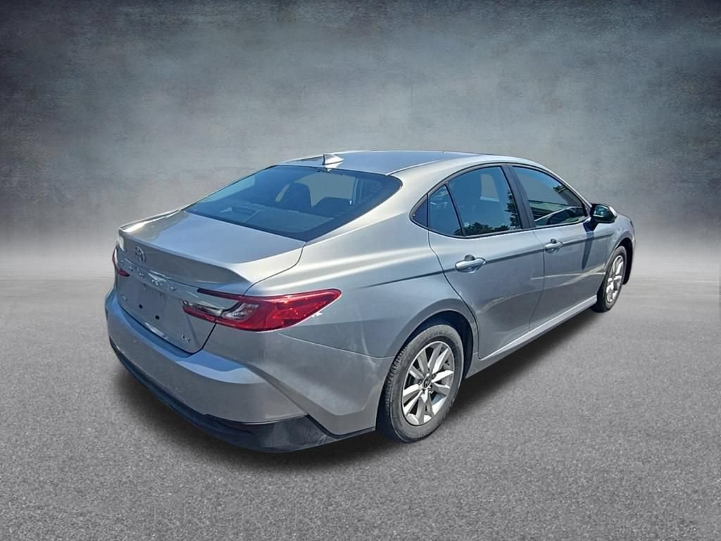 Used 2025 Toyota Camry LE FWD image 7