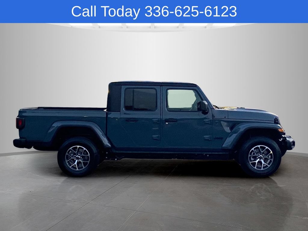 New 2026 Jeep Gladiator Sport AWD/4WD image 6