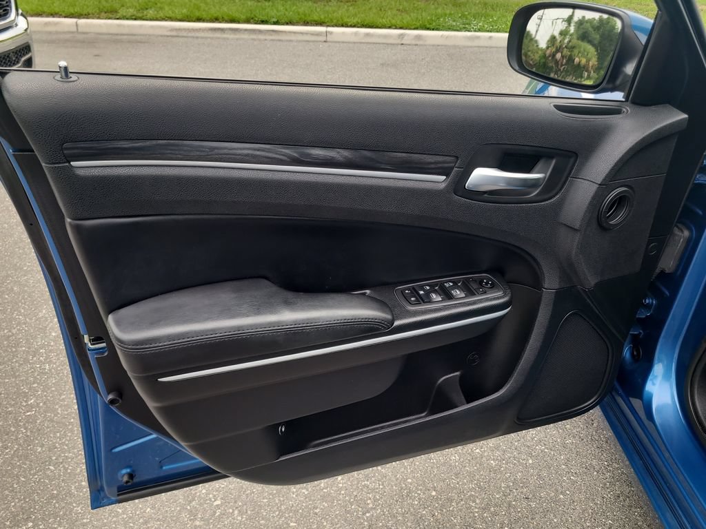 Certified 2021 Chrysler 300 Touring RWD image 16