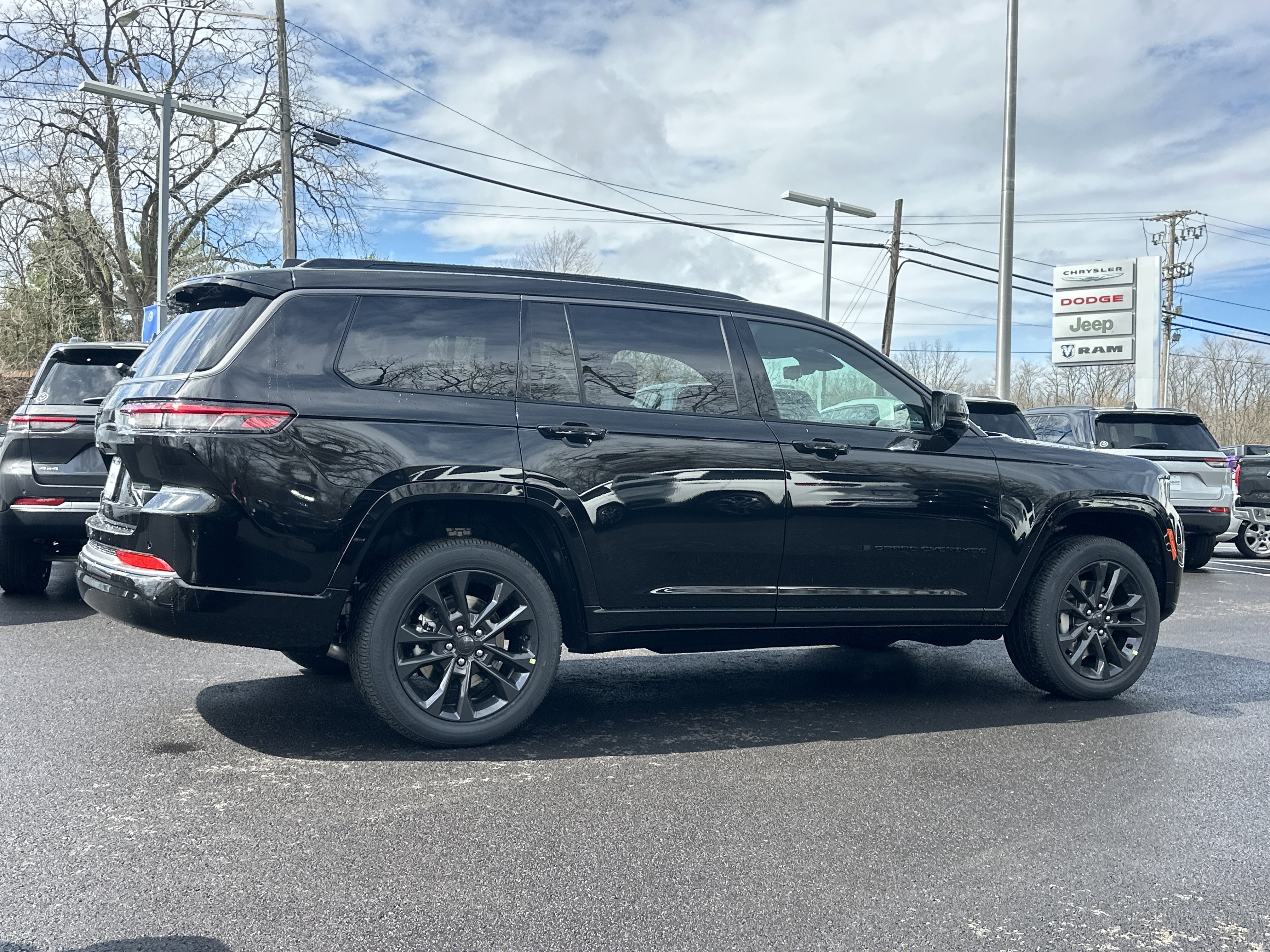New 2026 Jeep Grand Cherokee L Limited image 16