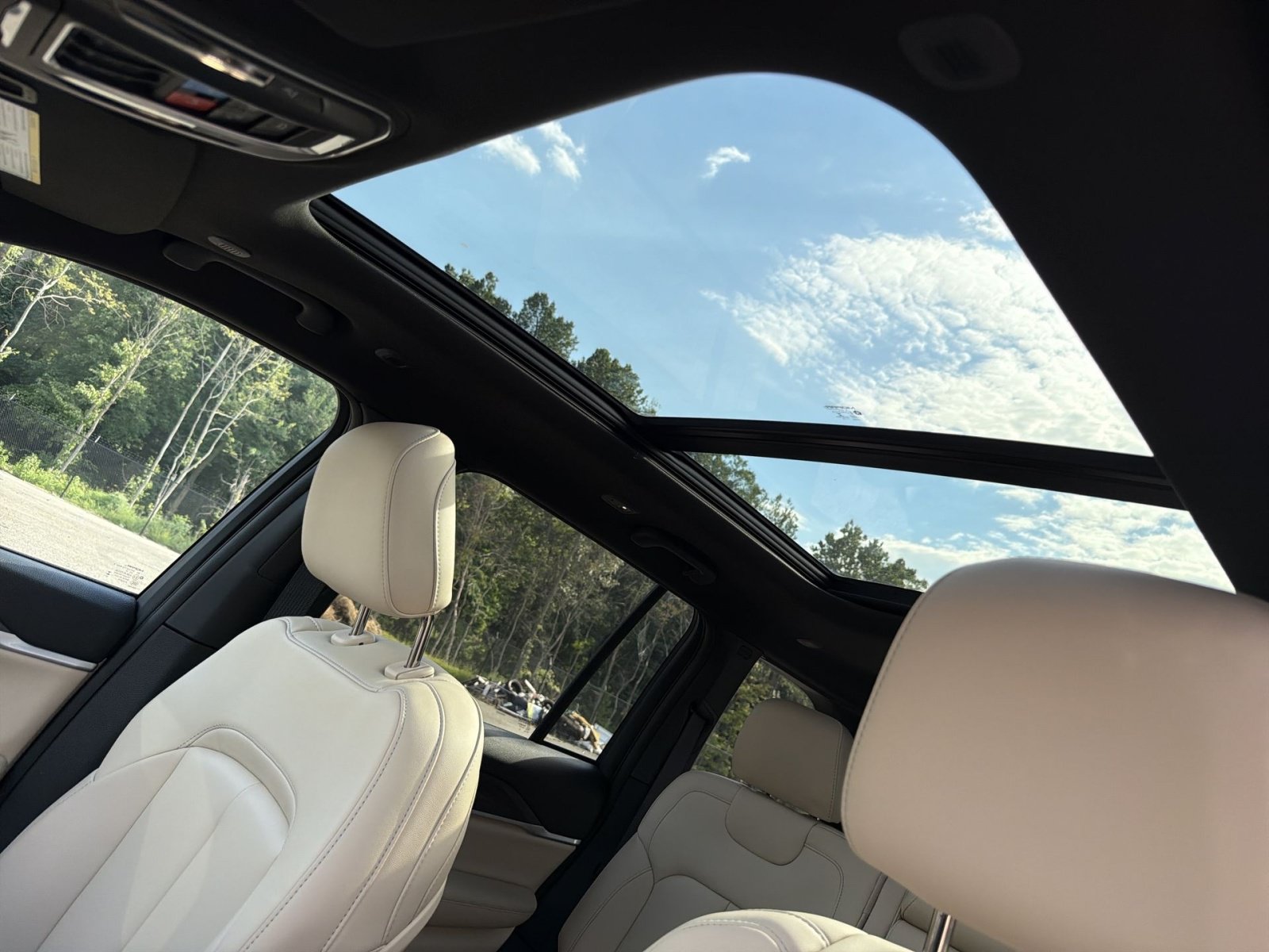 New 2026 Jeep Grand Cherokee Limited AWD/4WD image 24
