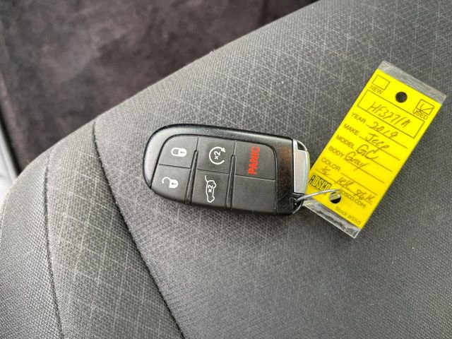 Used 2019 Jeep Grand Cherokee Laredo image 26