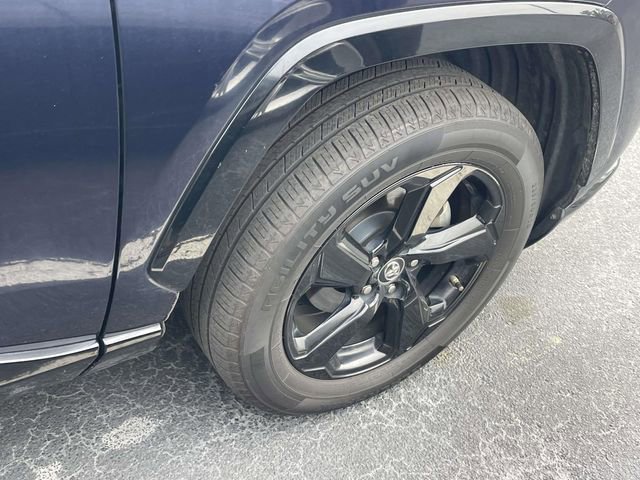 Used 2019 Toyota RAV4 XSE w/ XSE Weather Package image 12