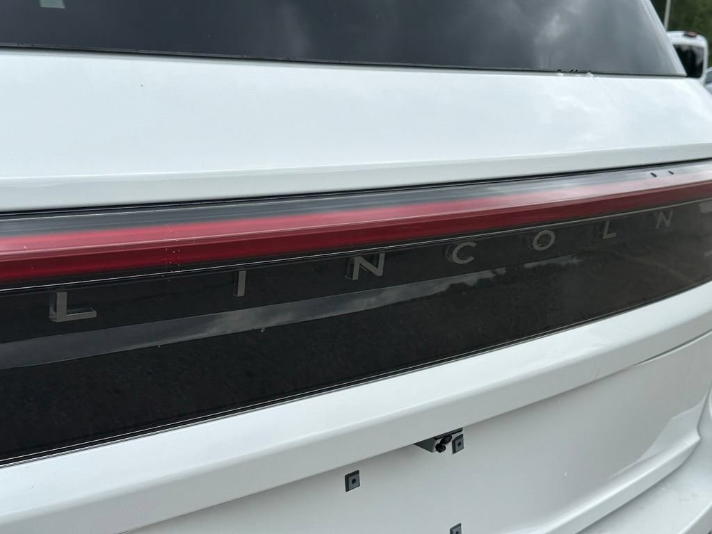 New 2027 Lincoln Navigator Reserve AWD/4WD image 27