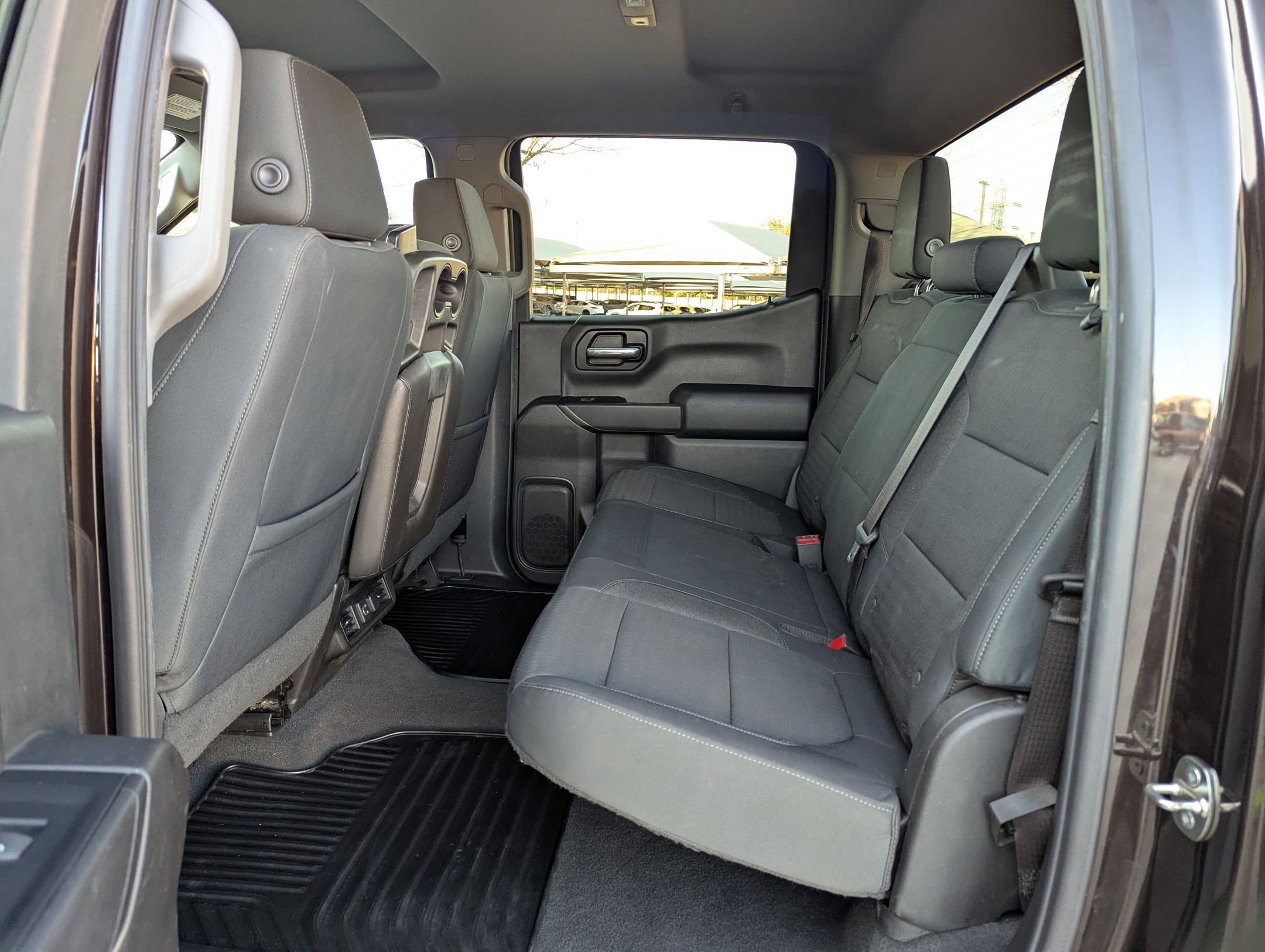 Used 2019 Chevrolet Silverado 1500 LT w/ Texas Edition image 15