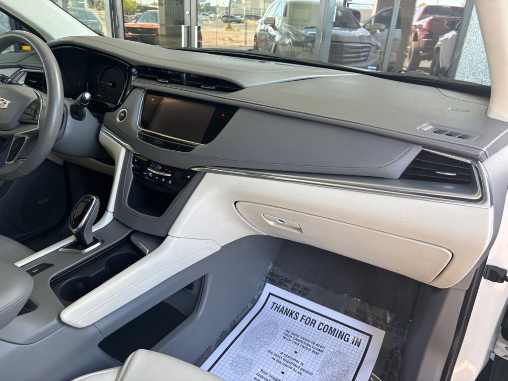 Used 2017 Cadillac XT5 Luxury w/ Driver Awareness Package FWD image 40