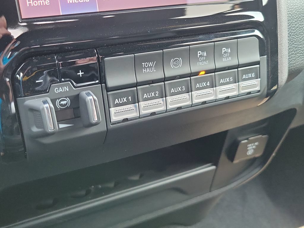 New 2026 RAM 2500 Warlock w/ Safety Group AWD/4WD image 21