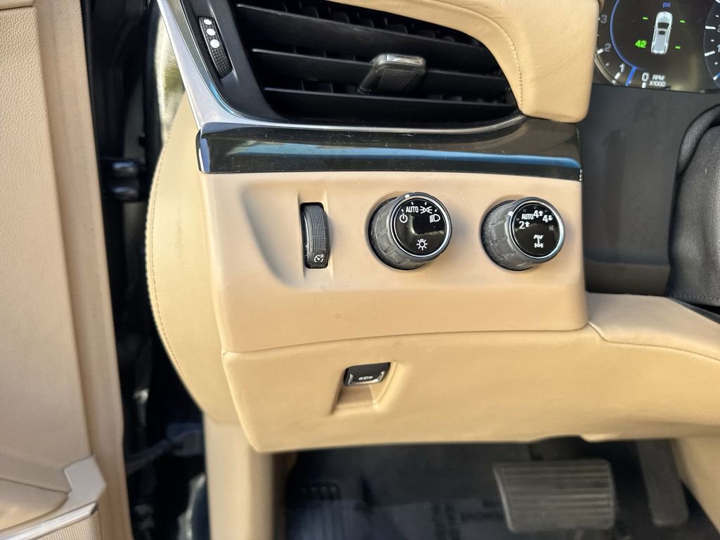 Used 2019 Cadillac Escalade Platinum w/ Escalade Sport Edition image 56