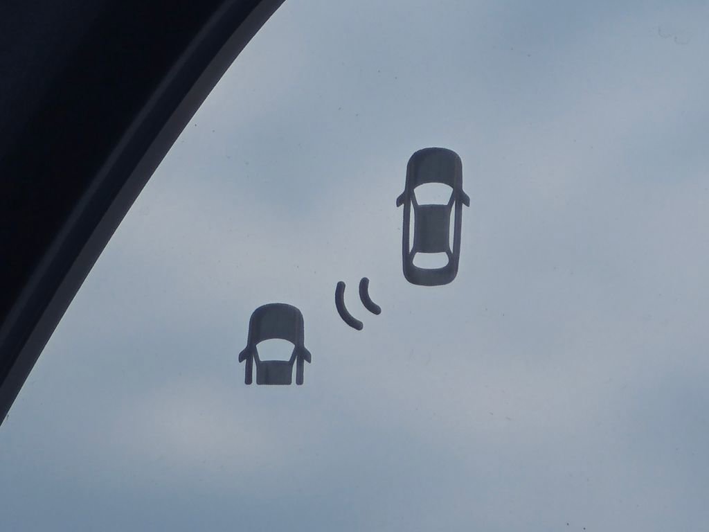 Used 2025 Hyundai Venue SEL FWD image 7