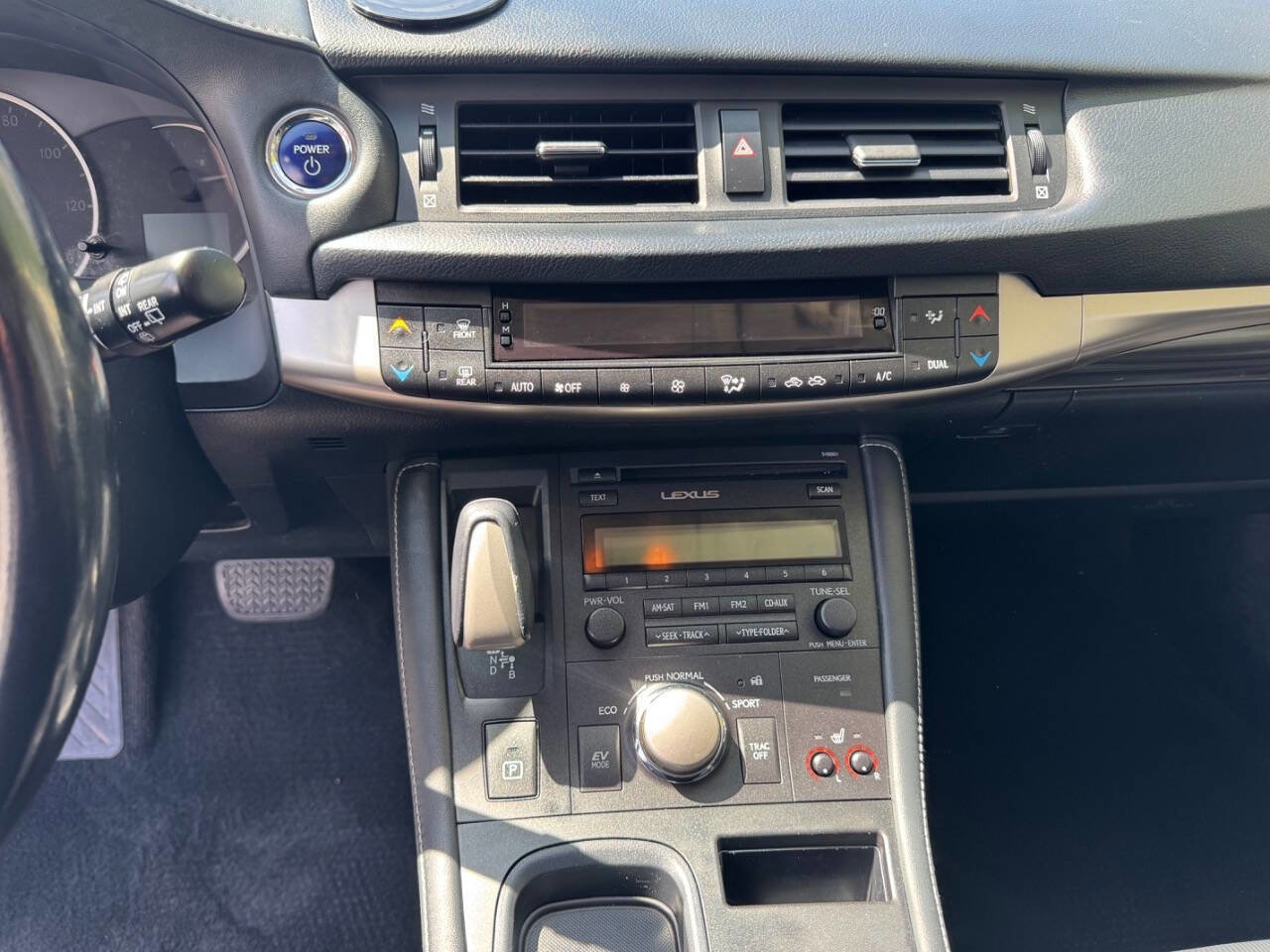 Used 2017 Lexus CT 200h w/ Seat Comfort Package image 9