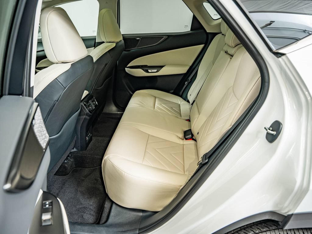 Certified 2026 Lexus NX 350 AWD w/ Accessory Package (2T) image 33