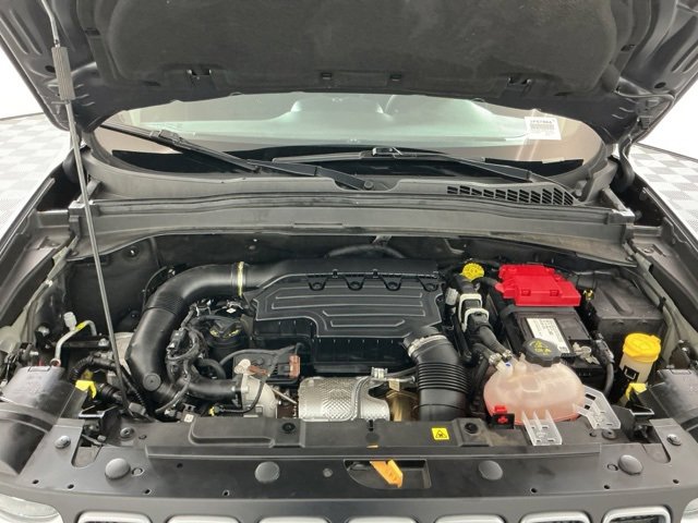 Used 2022 Jeep Renegade Latitude image 29