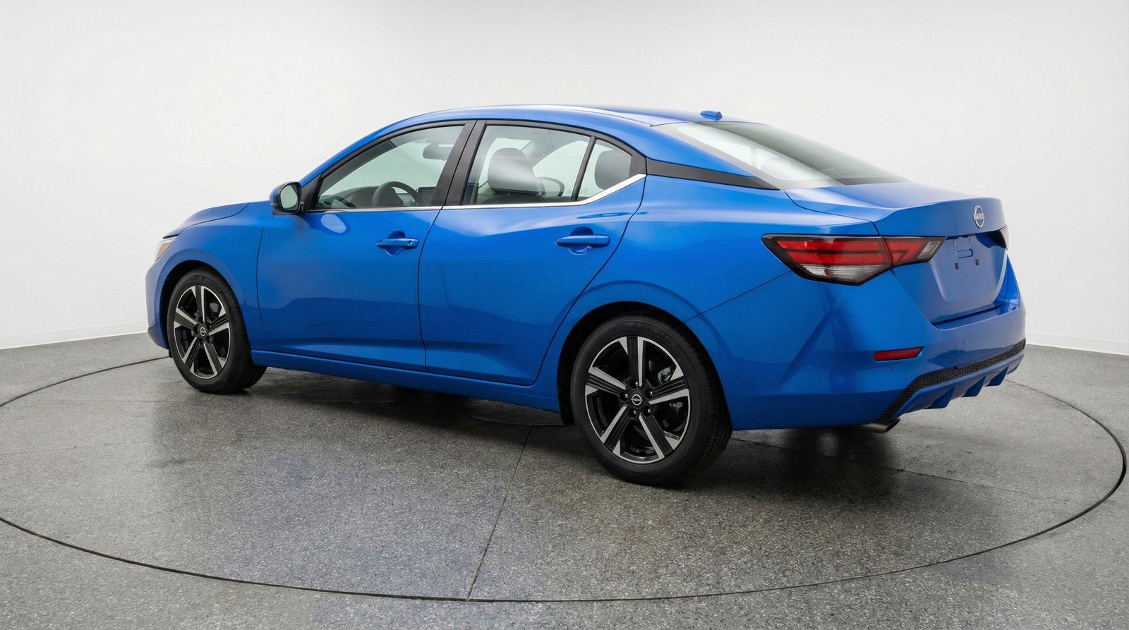 Used 2025 Nissan Sentra SV image 6