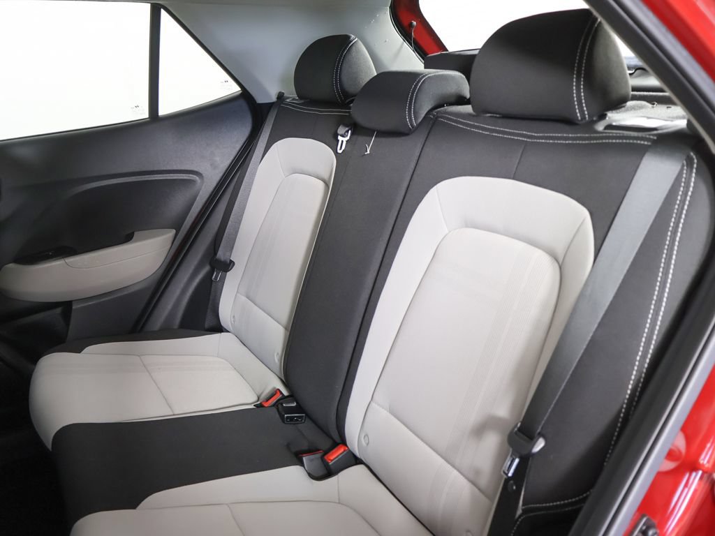 Certified 2024 Hyundai Venue SEL FWD image 27
