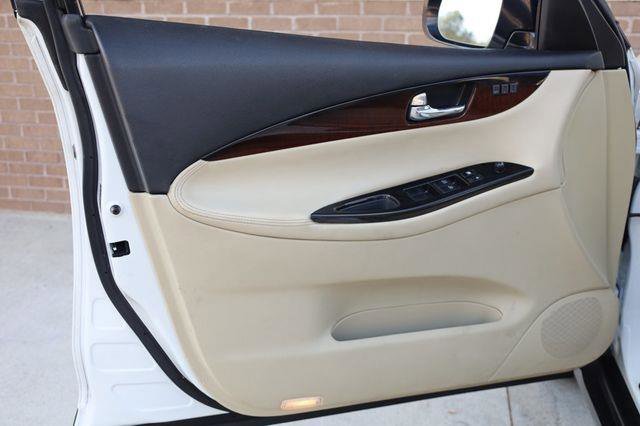 Used 2017 INFINITI QX50 Journey w/ Premium Package image 10