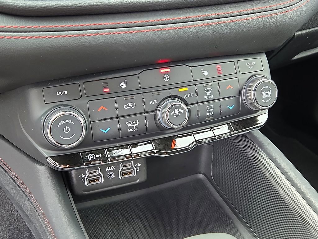 Used 2025 Dodge Durango GT w/ Trailer Tow Group IV image 15