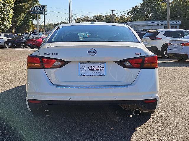 Certified 2023 Nissan Altima 2.5 SR w/ SR Premium Package FWD image 6