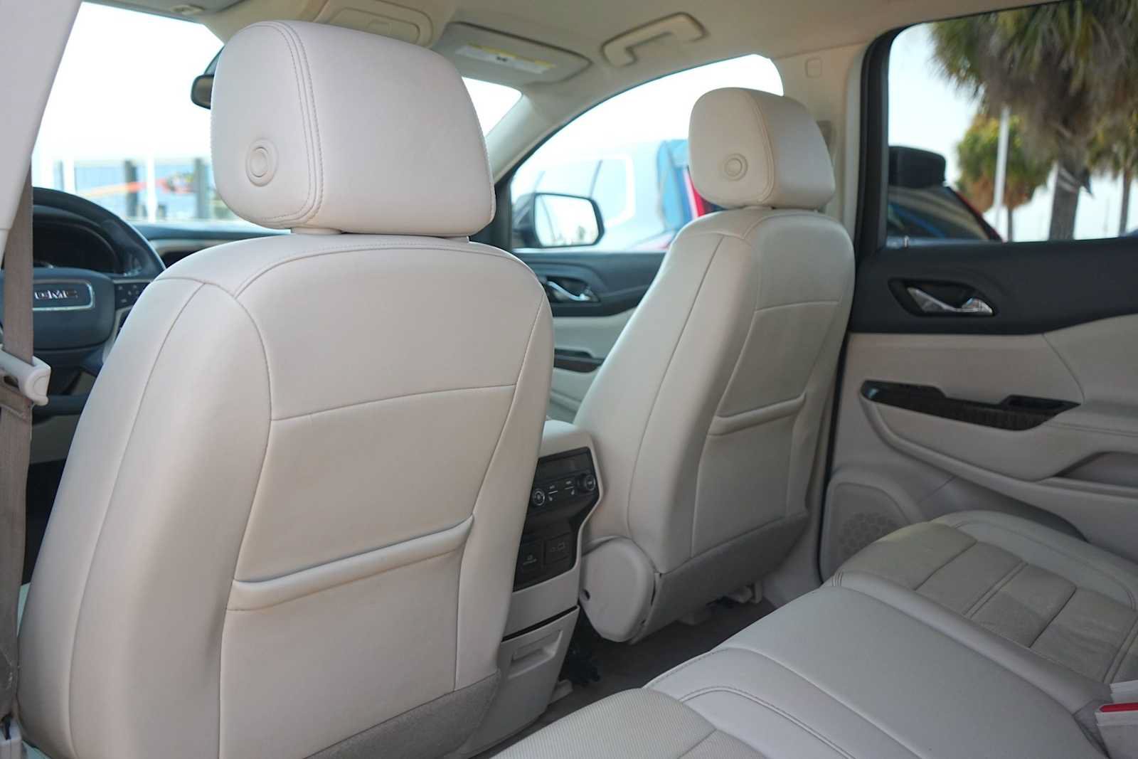 Used 2023 GMC Acadia Denali FWD image 13