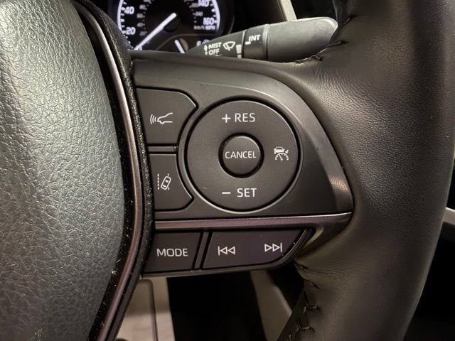Used 2023 Toyota Camry SE w/ Convenience Package FWD image 32