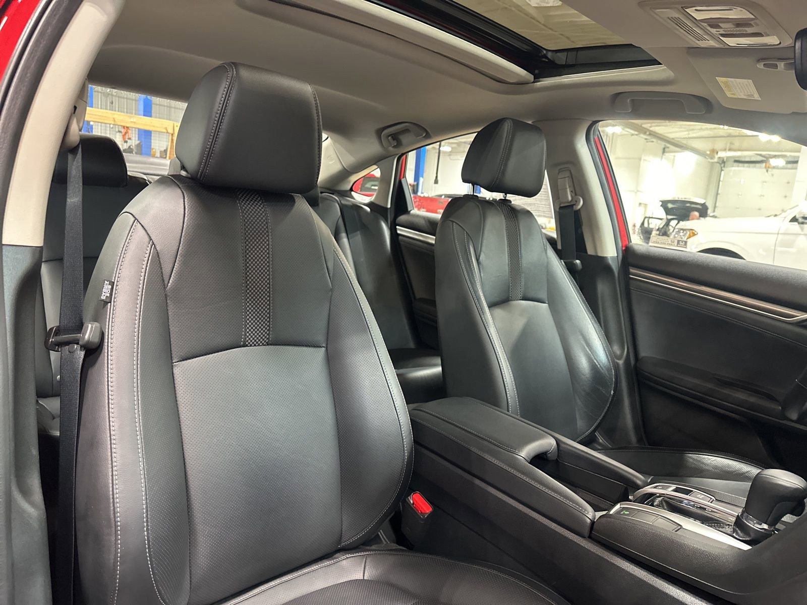 Used 2020 Honda Civic EX-L image 30