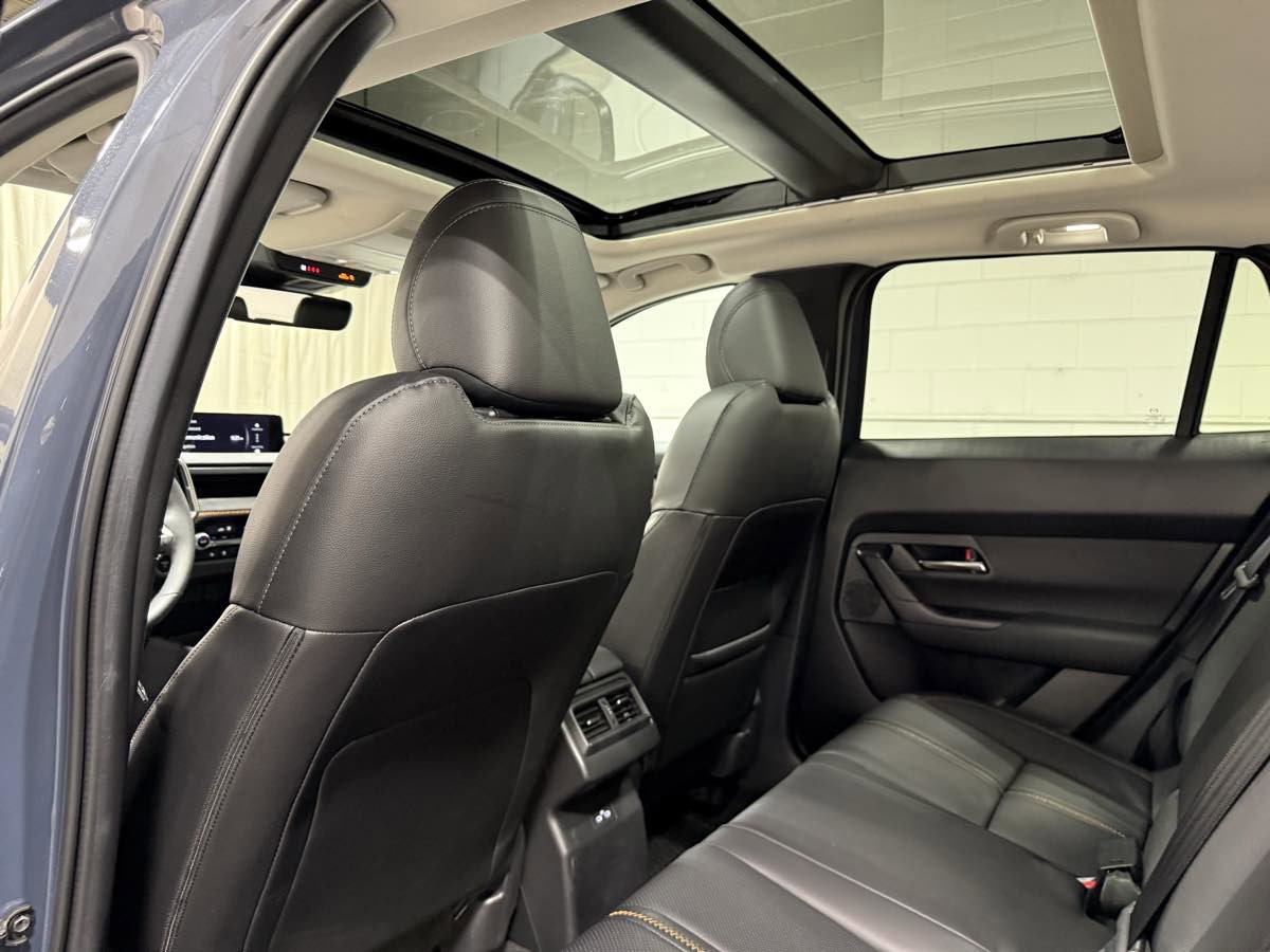 Used 2025 MAZDA CX-50 2.5 Hybrid w/ Weather Package image 18