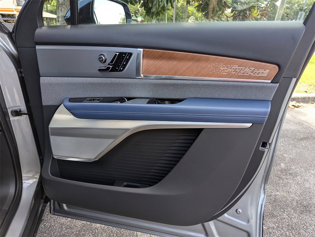 New 2026 Cadillac Vistiq Premium Luxury image 39