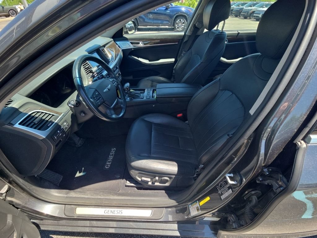 Used 2018 Genesis G80 3.8 w/ Option Group 02 AWD/4WD image 6