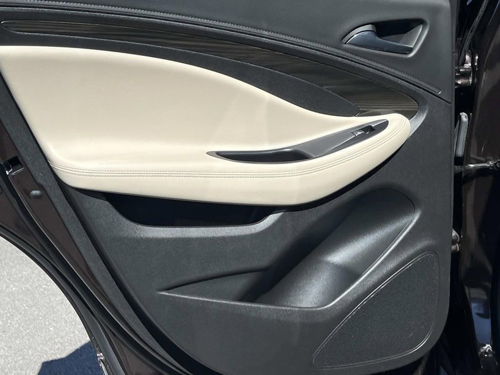 Used 2020 Buick Envision Essence w/ Experience Buick Package image 21