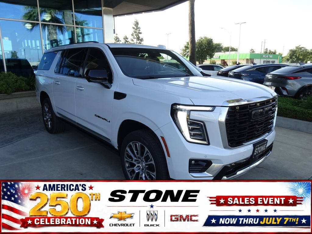 New 2026 GMC Yukon XL Denali w/ Denali Reserve Package AWD/4WD image 1
