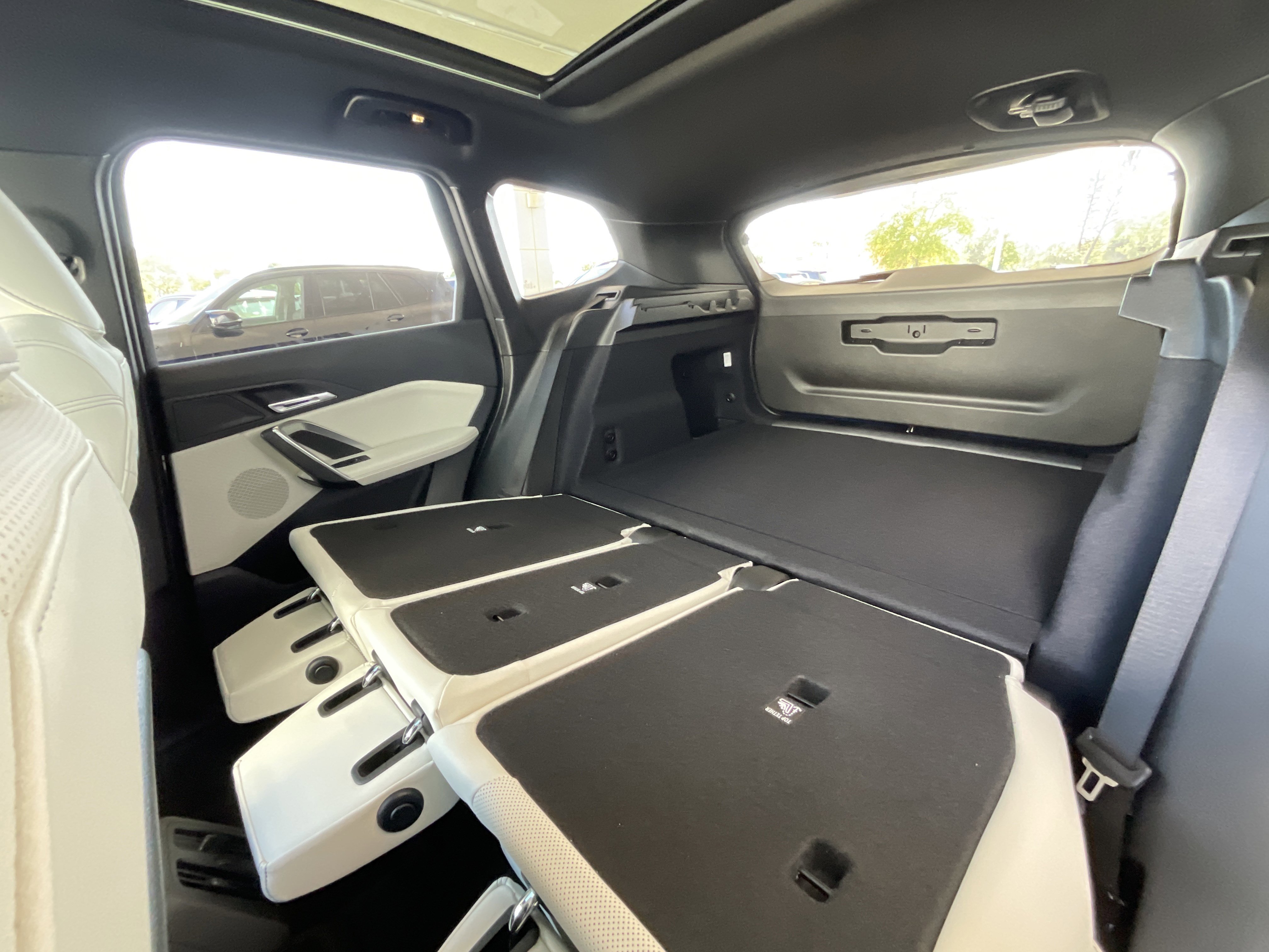 New 2026 BMW X1 xDrive28i w/ M Sport Package image 30