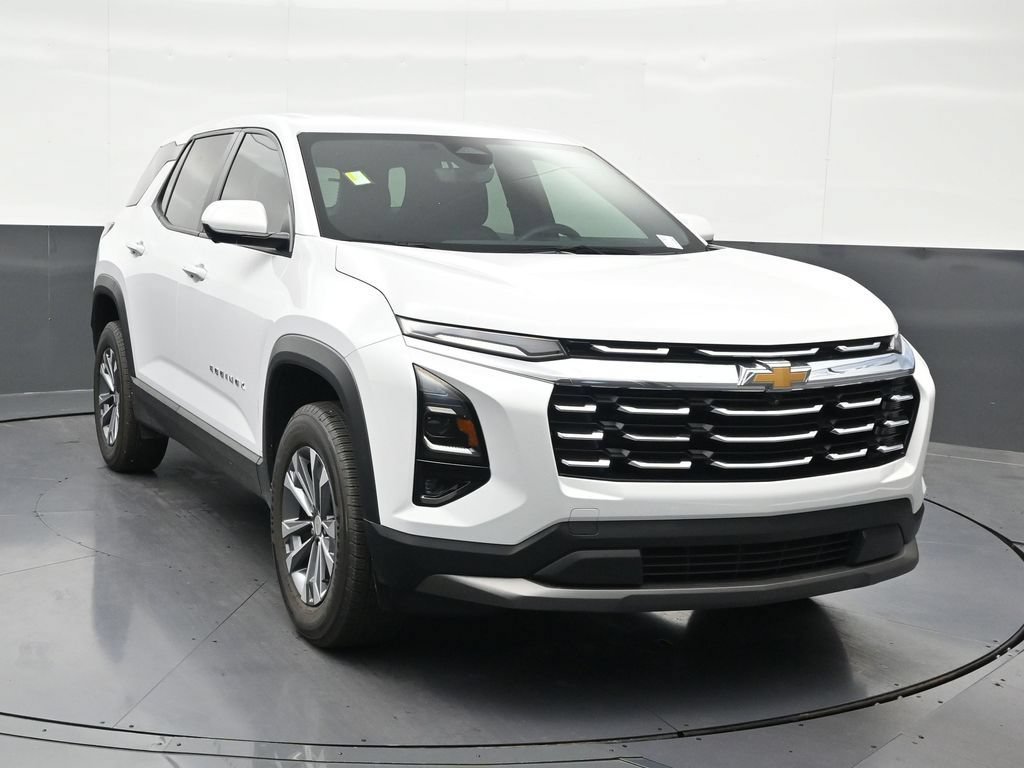 Used 2025 Chevrolet Equinox LT w/ Safety and Technology Package FWD image 8