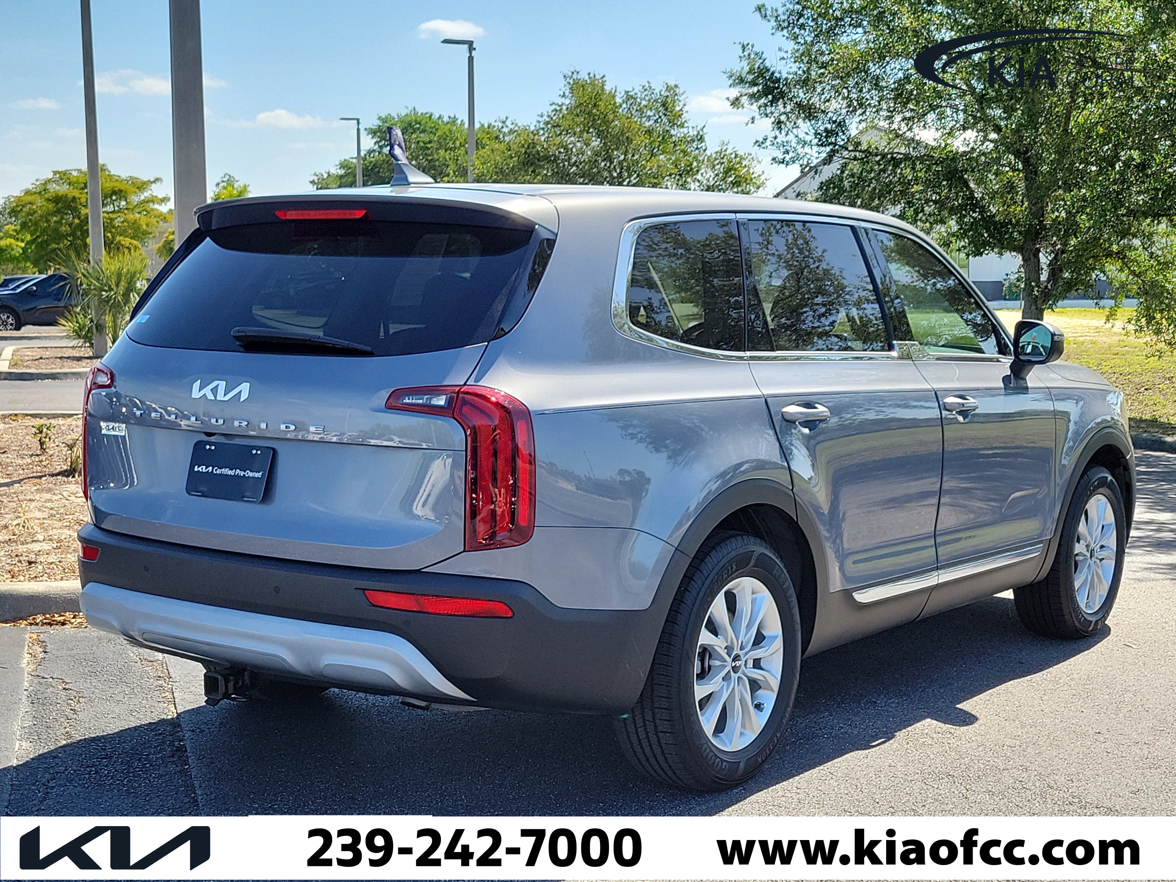 Certified 2022 Kia Telluride LX image 6