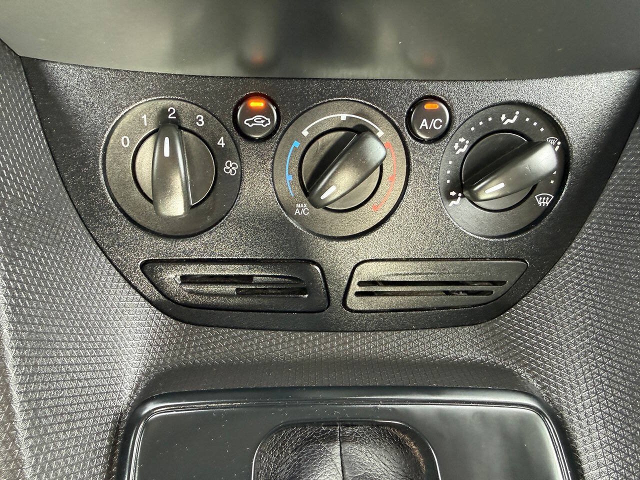 Used 2018 Ford Transit Connect XL FWD image 40