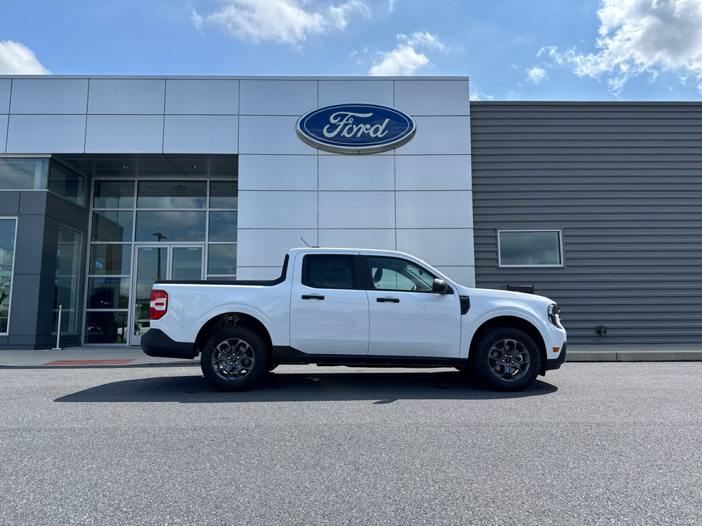 New 2026 Ford Maverick XLT w/ Equipment Group 301A AWD/4WD image 2