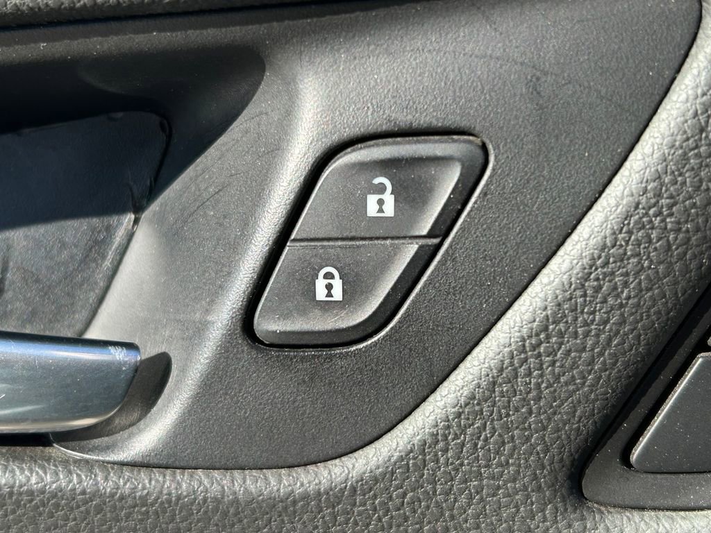 Used 2019 Buick Envision Essence image 25