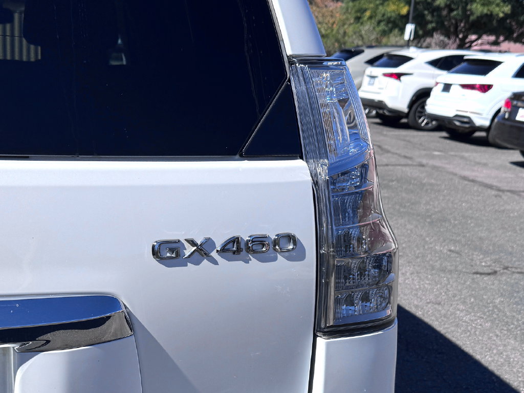 Used 2018 Lexus GX 460 Luxury AWD/4WD image 8