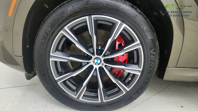 Used 2022 BMW X6 xDrive40i w/ Executive Package AWD/4WD image 57
