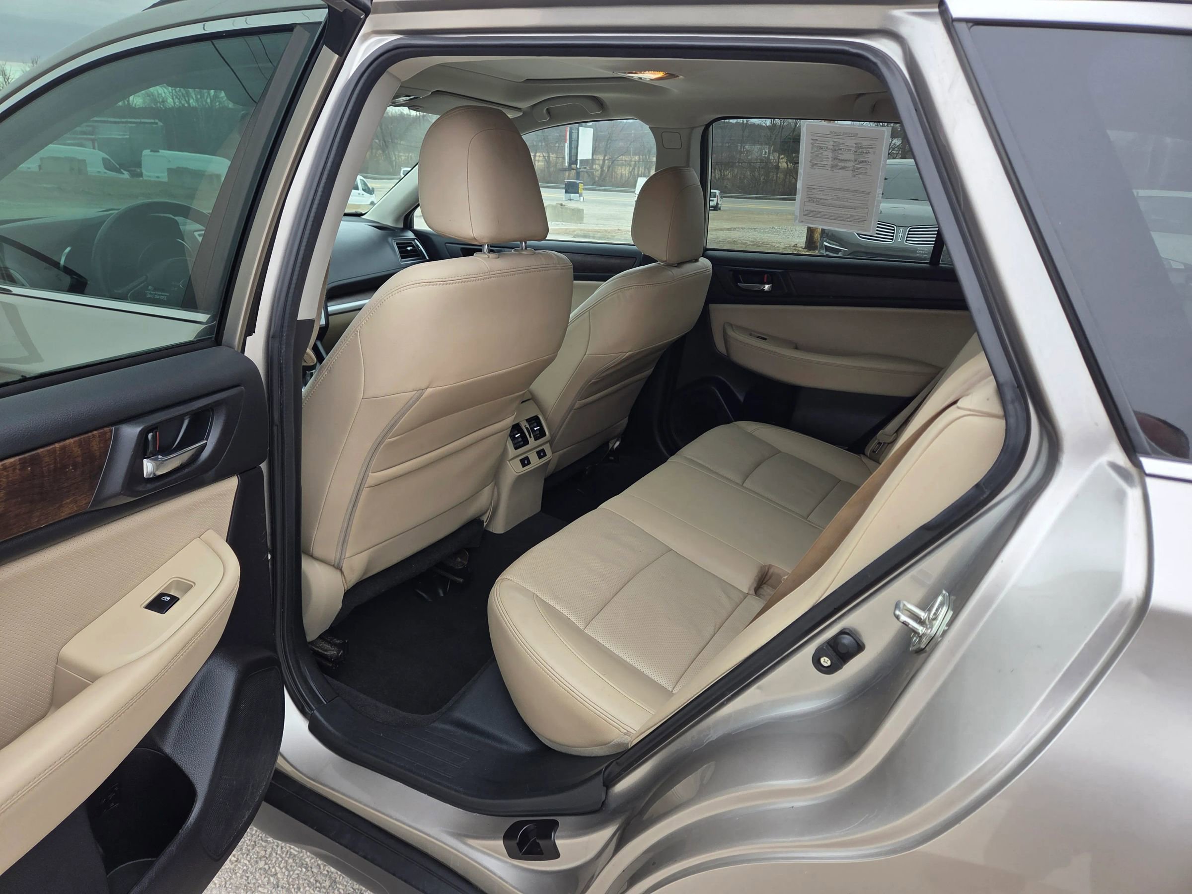 Used 2016 Subaru Outback 2.5i Limited image 15