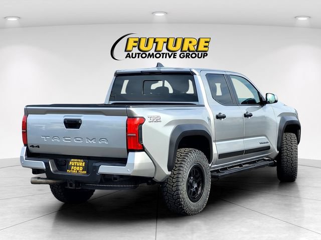 Used 2024 Toyota Tacoma TRD Off-Road w/ TRD Off Road Upgrade Package AWD/4WD image 4